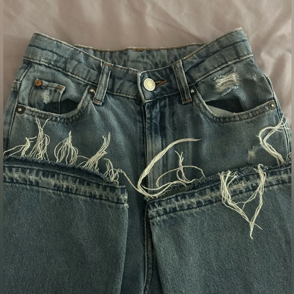 H&M jeans - Picture 3 of 3